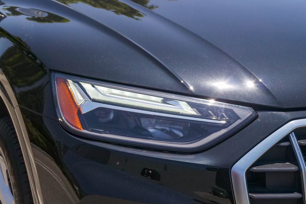 Thumbnail: 2023 Audi Q5 - 18