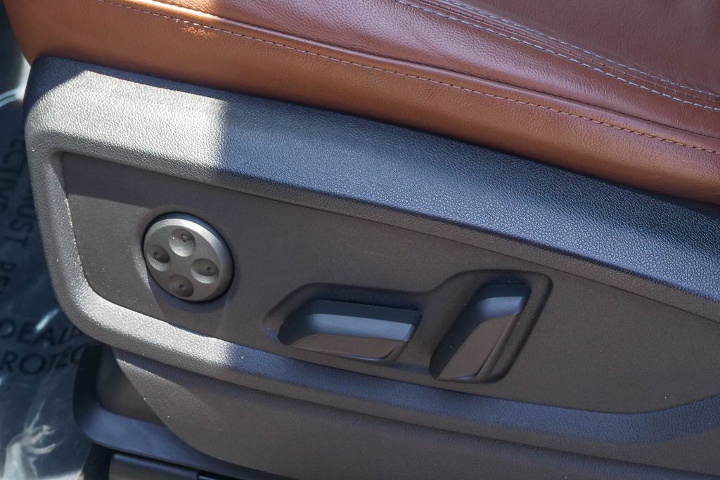 Thumbnail: 2023 Audi Q5 - 23
