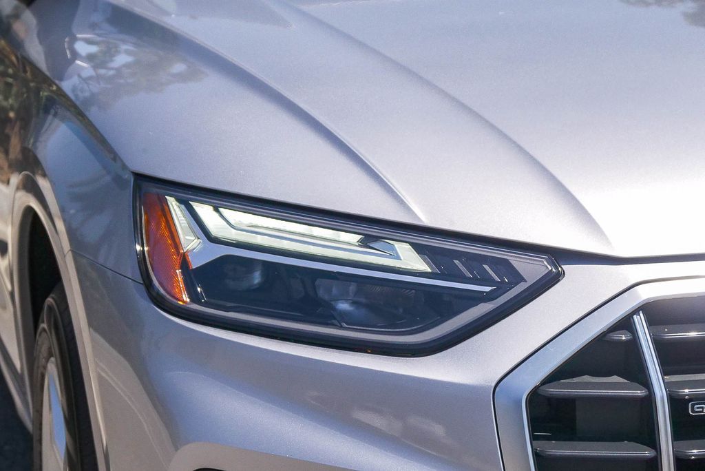 Thumbnail: 2023 Audi Q5 - 18