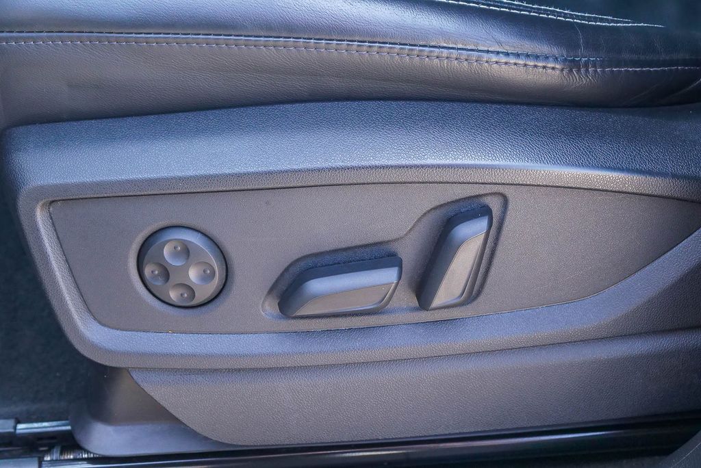 Thumbnail: 2023 Audi Q5 - 23