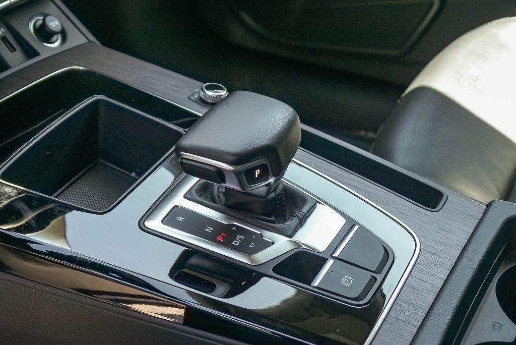 Thumbnail: 2023 Audi Q5 - 14