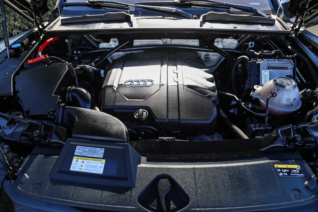 Thumbnail: 2023 Audi Q5 - 7