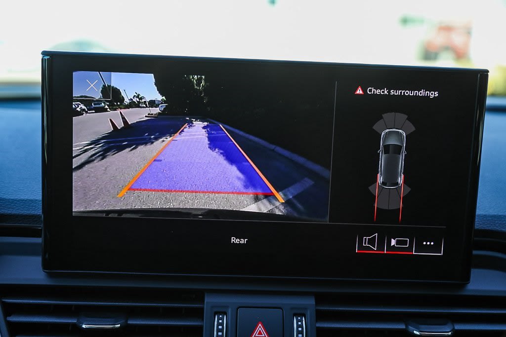 Thumbnail: 2023 Audi Q5 - 23