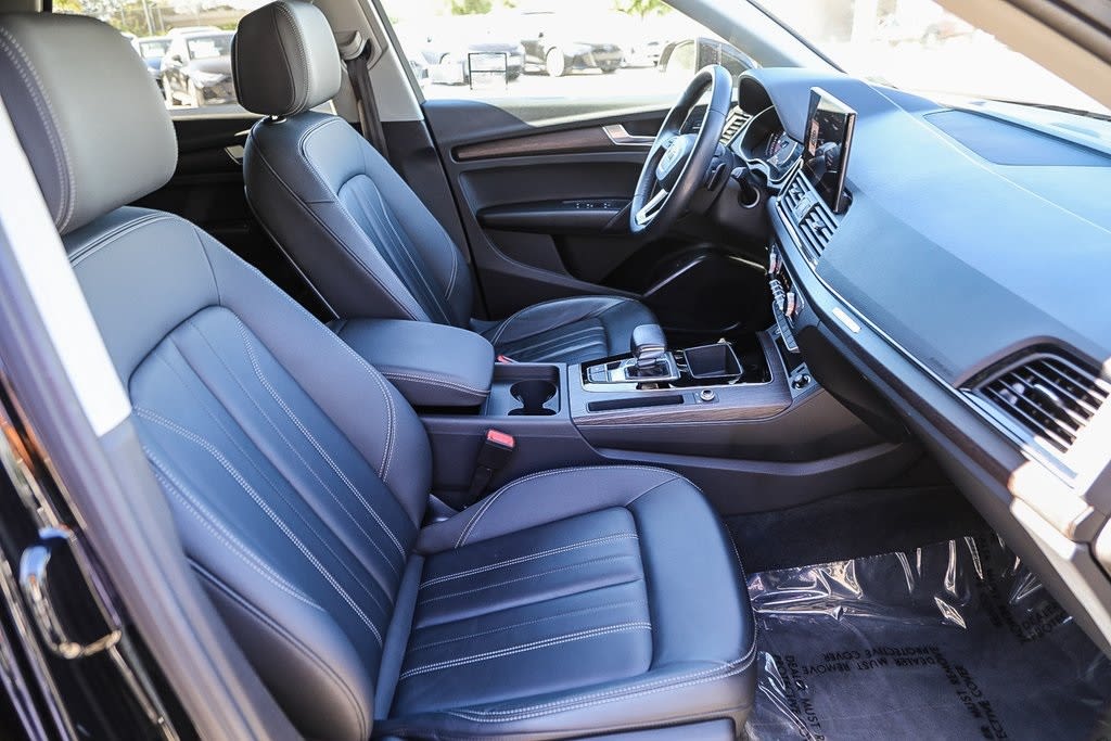 Thumbnail: 2023 Audi Q5 - 9