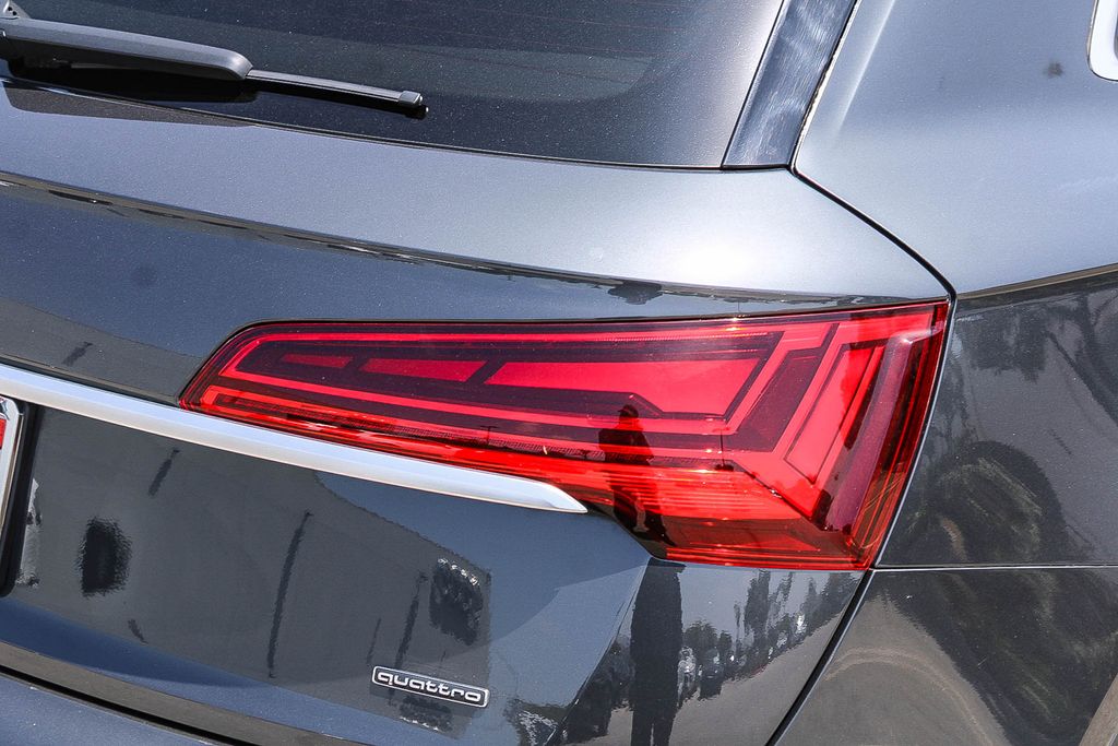 Thumbnail: 2023 Audi Q5 - 22