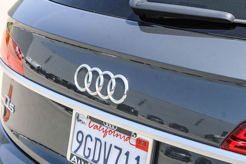 Thumbnail: 2023 Audi Q5 - 6