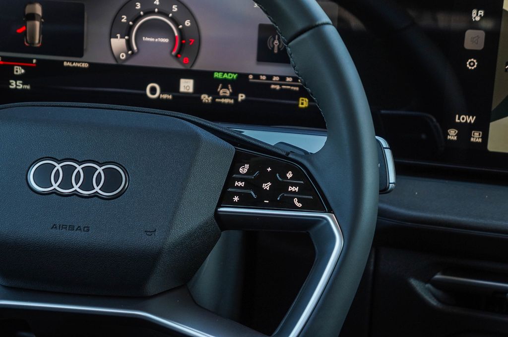 Thumbnail: 2026 Audi Q3 - 24