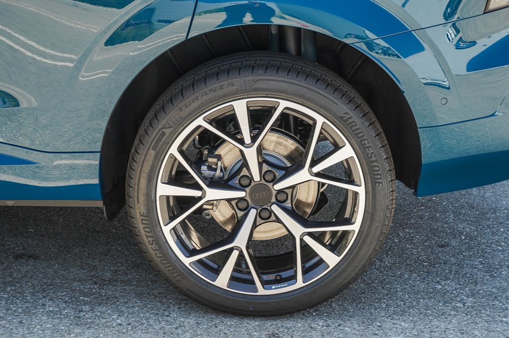 Thumbnail: 2026 Audi Q3 - 23