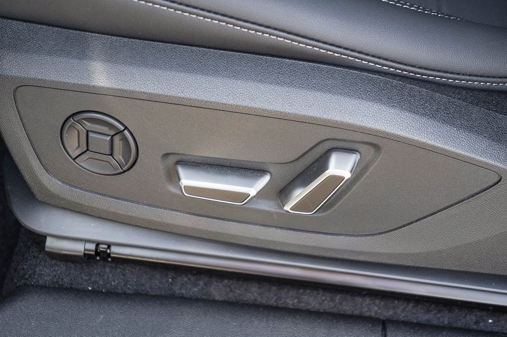 Thumbnail: 2026 Audi Q3 - 27