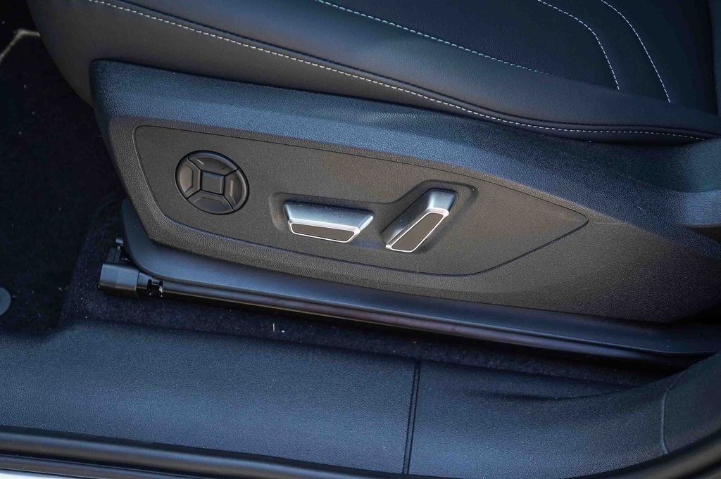 Thumbnail: 2026 Audi Q3 - 26