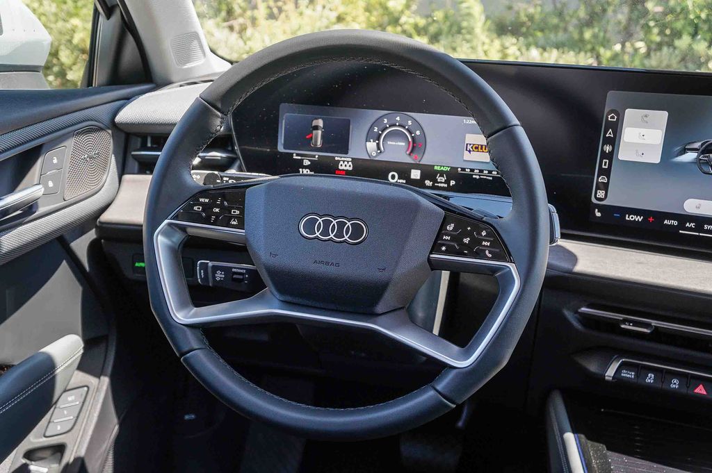 Thumbnail: 2026 Audi Q3 - 8