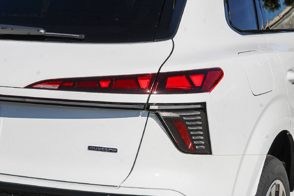 Thumbnail: 2026 Audi Q3 - 19