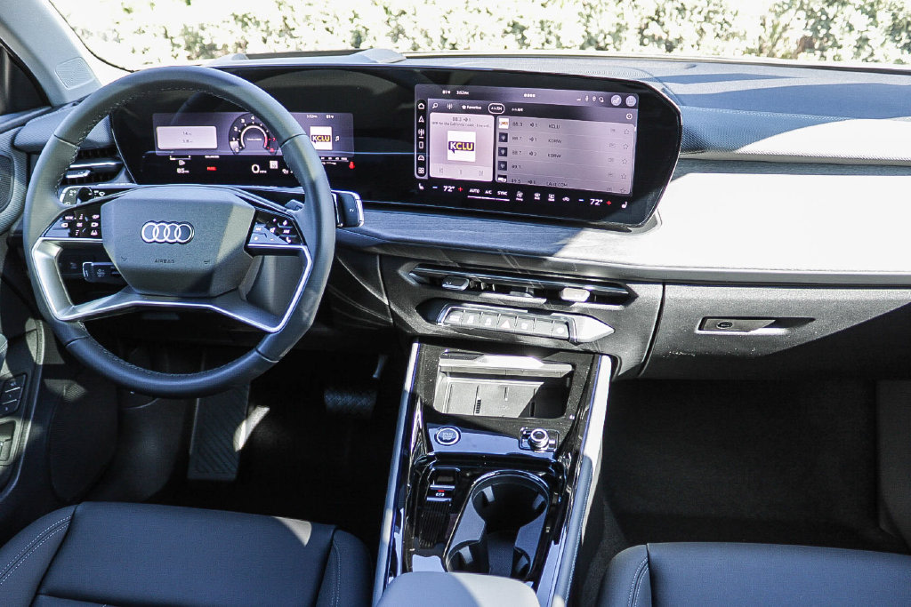 Thumbnail: 2026 Audi Q3 - 2