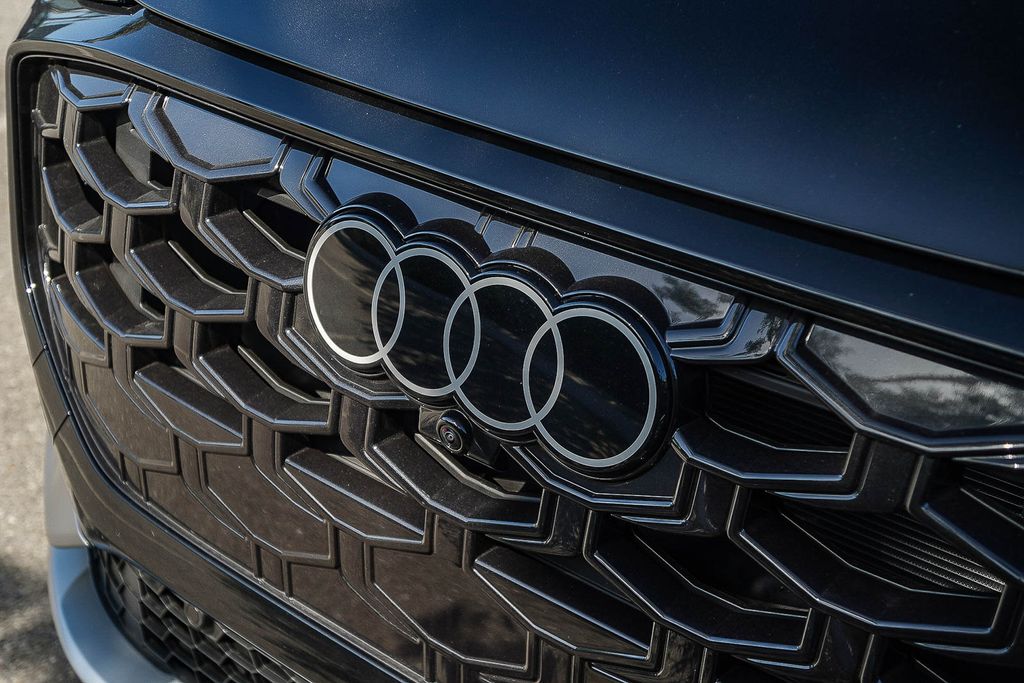 Thumbnail: 2026 Audi Q3 - 20