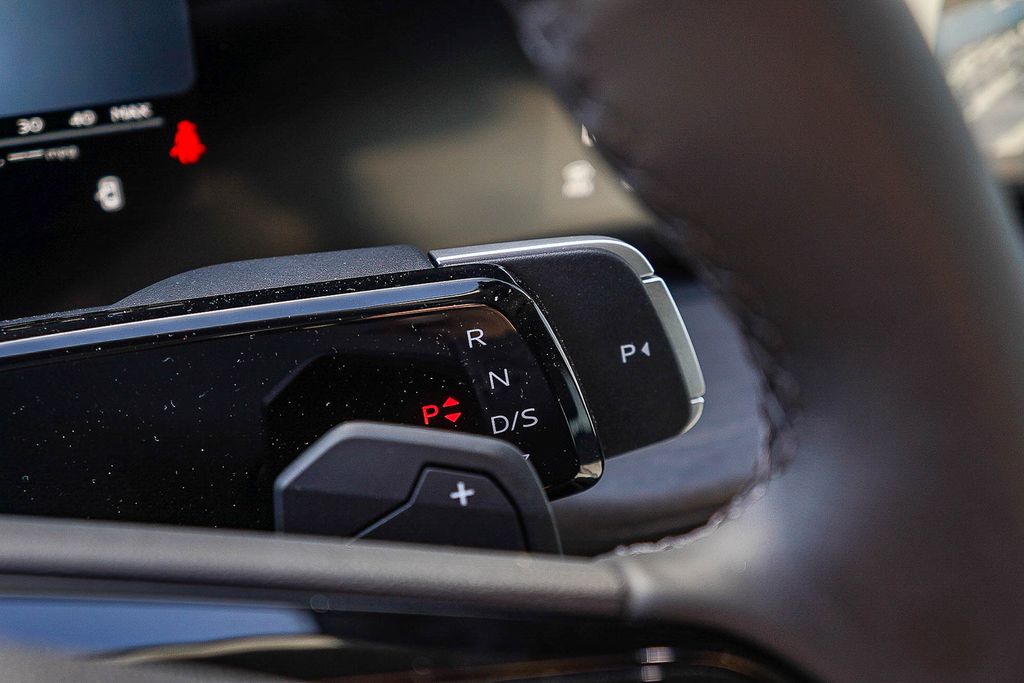 Thumbnail: 2026 Audi Q3 - 14