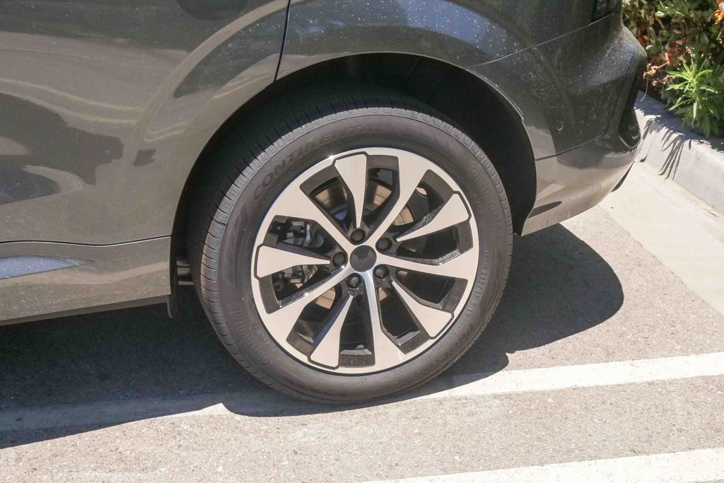 Thumbnail: 2026 Audi Q3 - 18