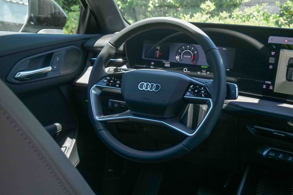 Thumbnail: 2026 Audi Q3 - 13