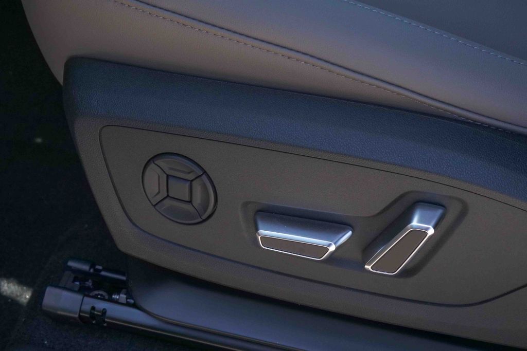 Thumbnail: 2026 Audi Q3 - 23