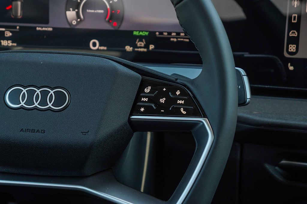 Thumbnail: 2026 Audi Q3 - 23