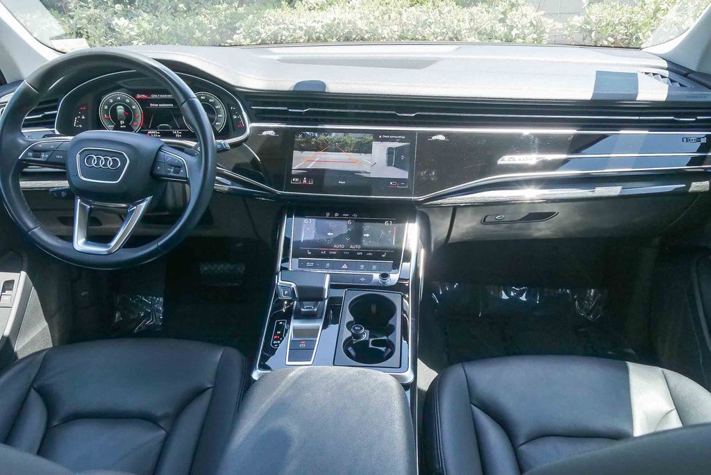 Thumbnail: 2023 Audi Q7 - 2