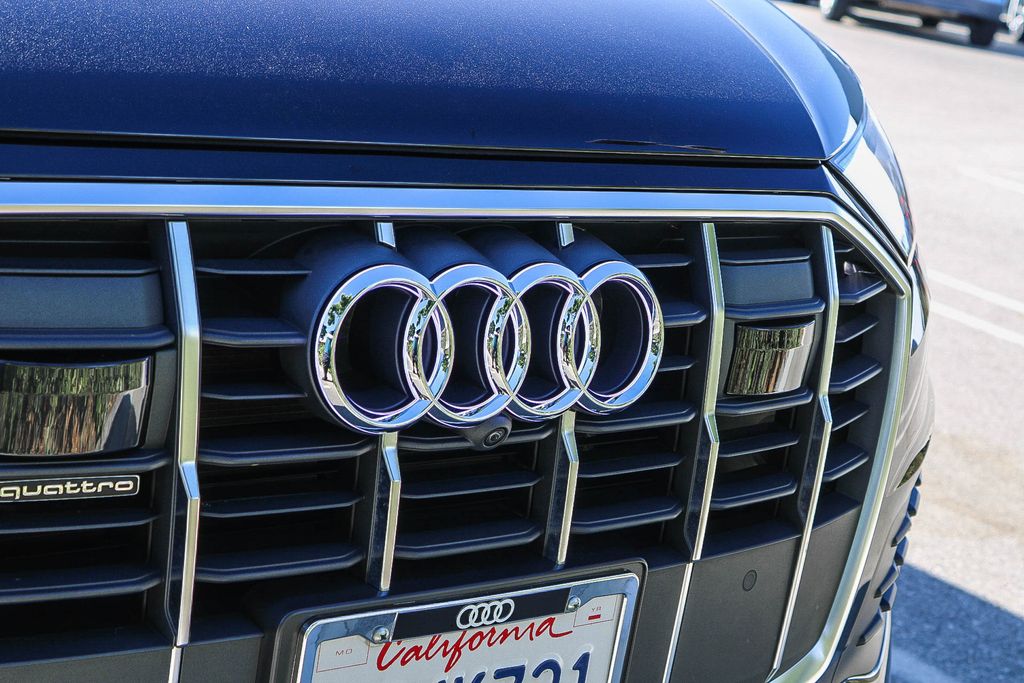Thumbnail: 2023 Audi Q7 - 22
