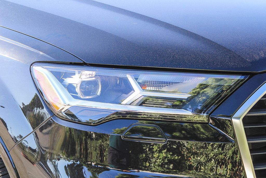 Thumbnail: 2023 Audi Q7 - 21
