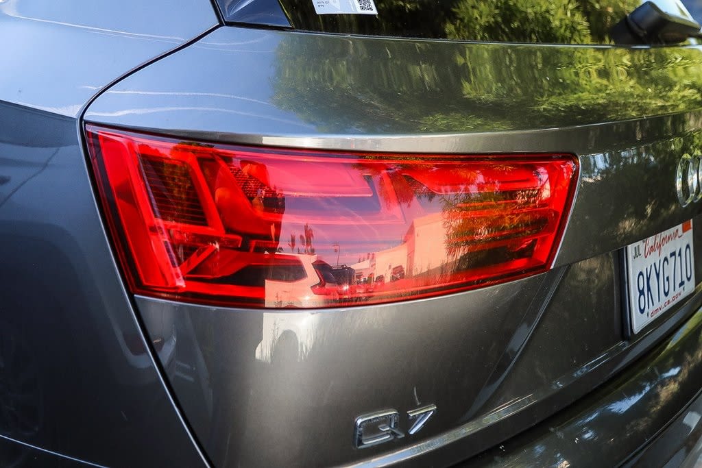 Thumbnail: 2019 Audi Q7 - 12