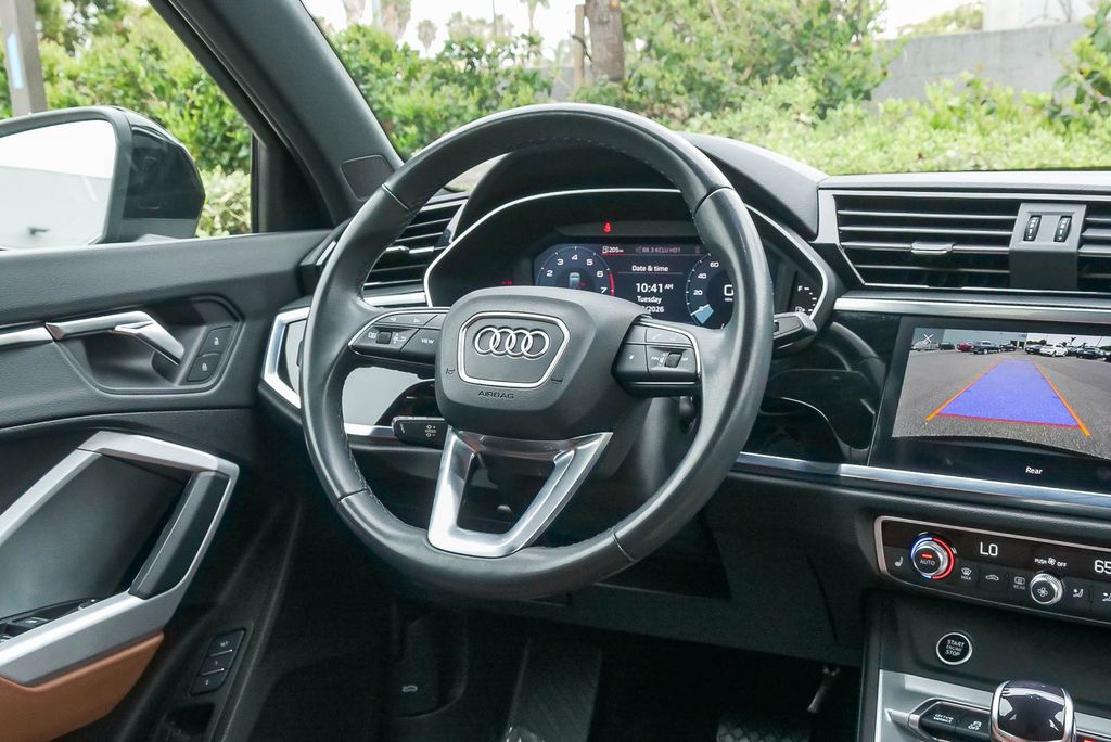 Thumbnail: 2023 Audi Q3 - 13
