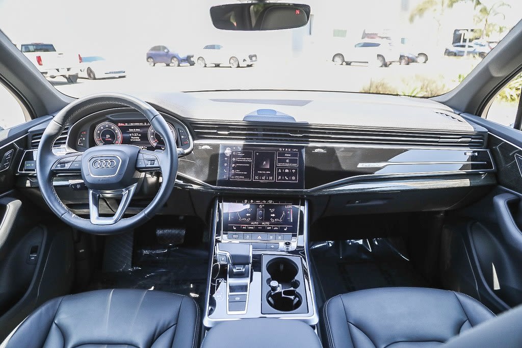 Thumbnail: 2025 Audi Q7 - 2
