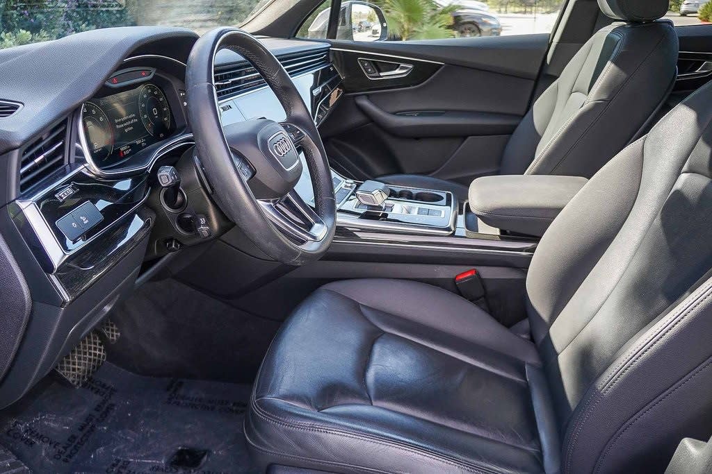 Thumbnail: 2021 Audi Q7 - 11