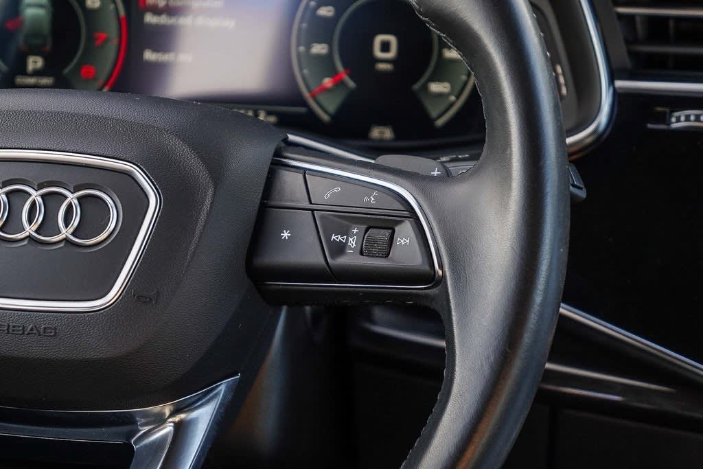 Thumbnail: 2021 Audi Q7 - 25