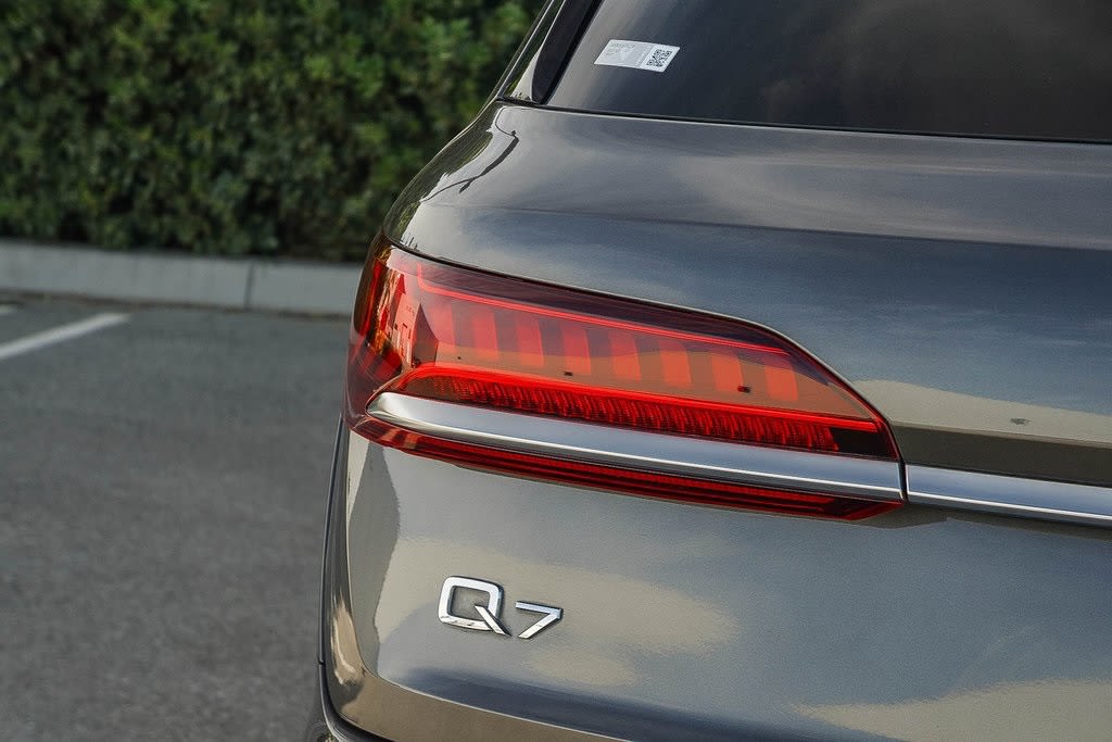 Thumbnail: 2021 Audi Q7 - 20