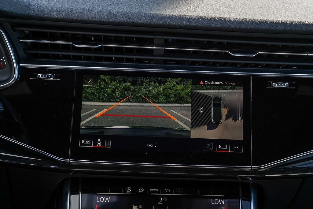 Thumbnail: 2021 Audi Q7 - 23