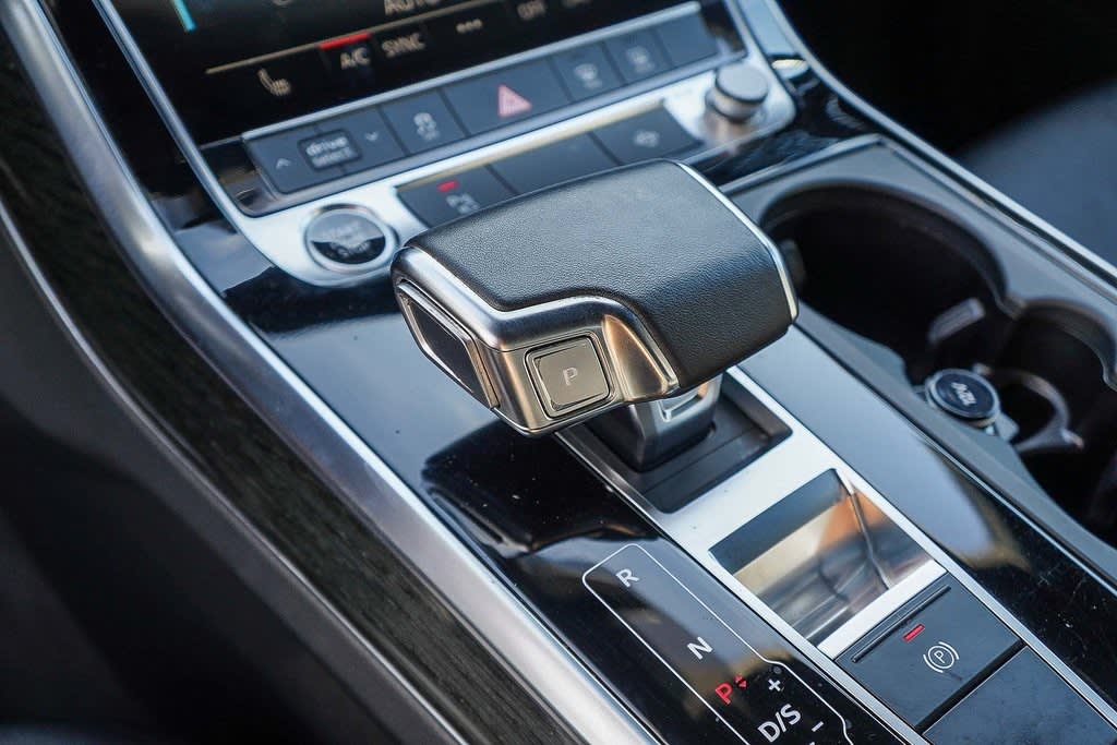 Thumbnail: 2021 Audi Q7 - 14