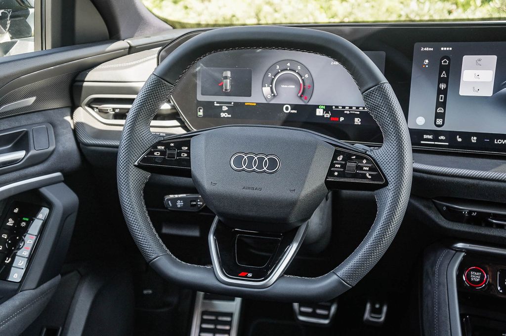 Thumbnail: 2026 Audi SQ5 - 9