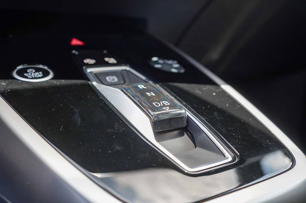 Thumbnail: 2023 Audi Q4 e-tron - 27