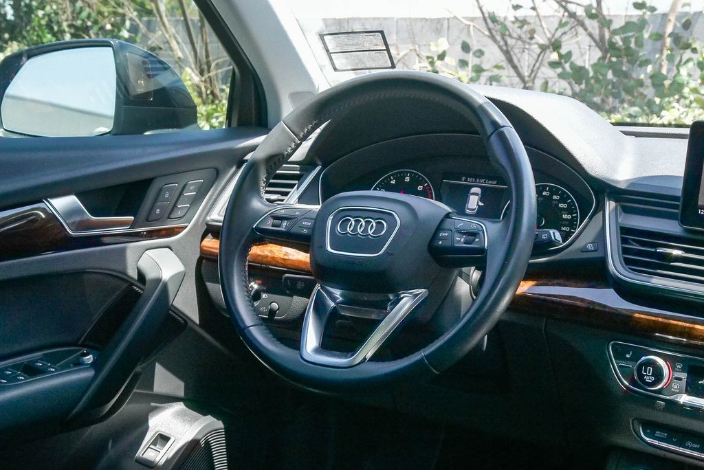 Thumbnail: 2018 Audi Q5 - 13