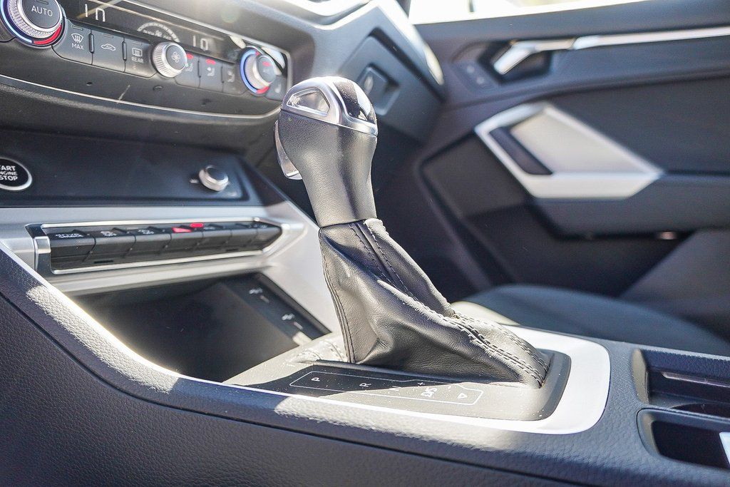 Thumbnail: 2022 Audi Q3 - 29