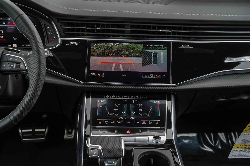 Thumbnail: 2026 Audi SQ8 - 23