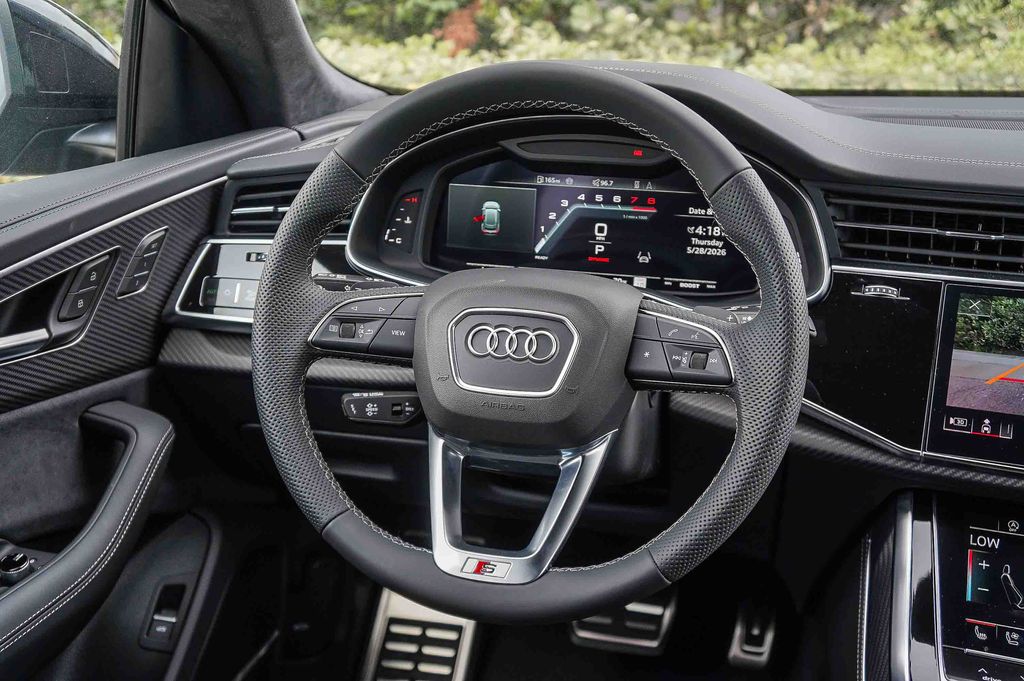Thumbnail: 2026 Audi SQ8 - 9