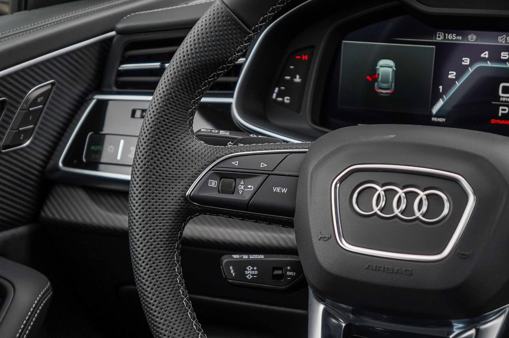 Thumbnail: 2026 Audi SQ8 - 24