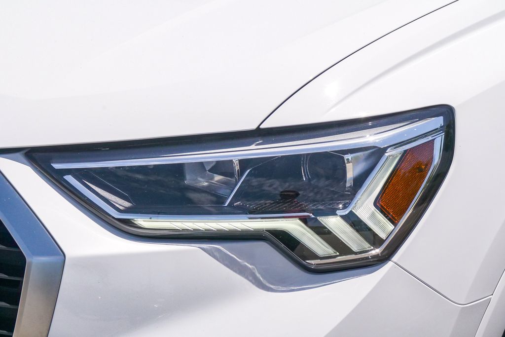 Thumbnail: 2024 Audi Q3 - 18