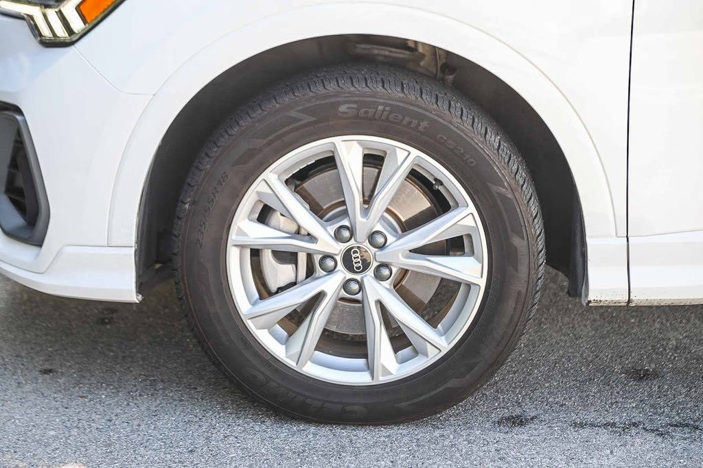 Thumbnail: 2023 Audi Q3 - 6