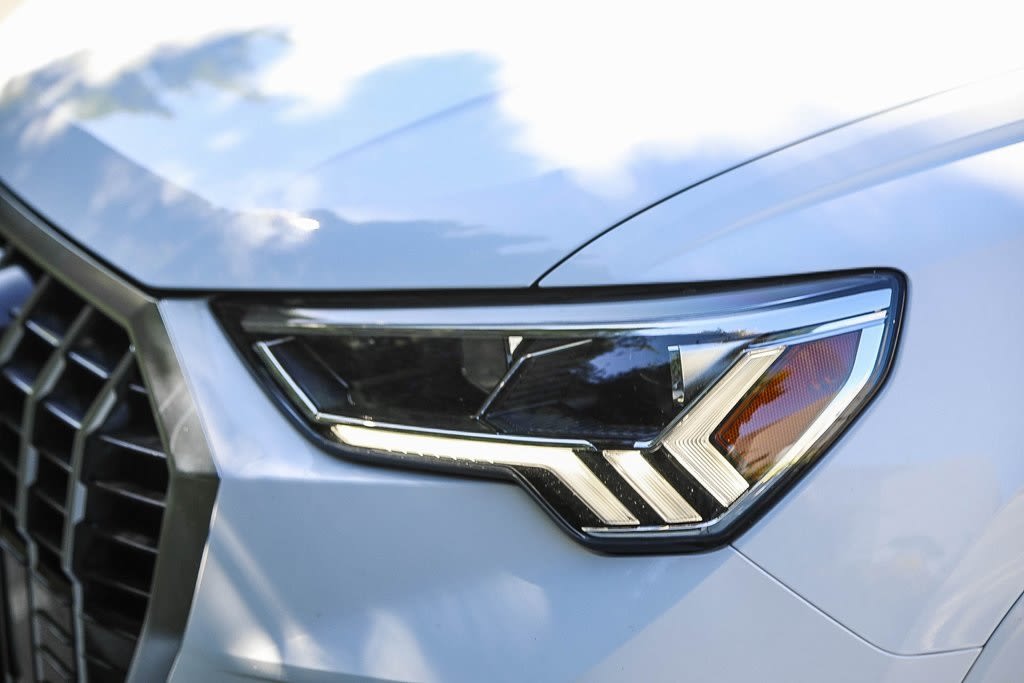 Thumbnail: 2023 Audi Q3 - 18