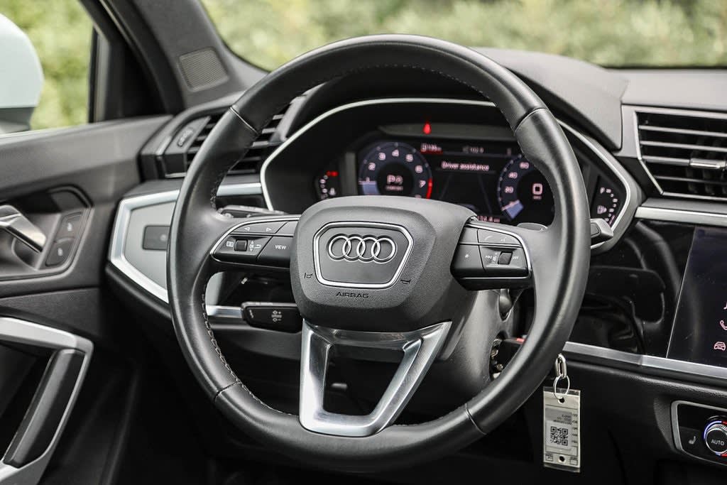 Thumbnail: 2022 Audi Q3 - 12