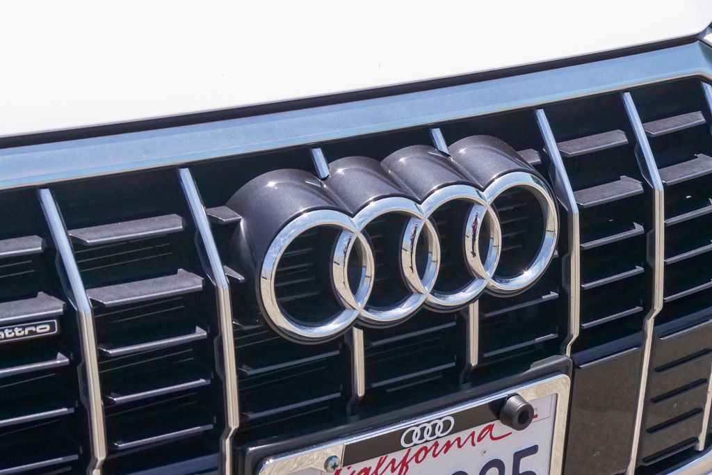 Thumbnail: 2024 Audi Q3 - 19