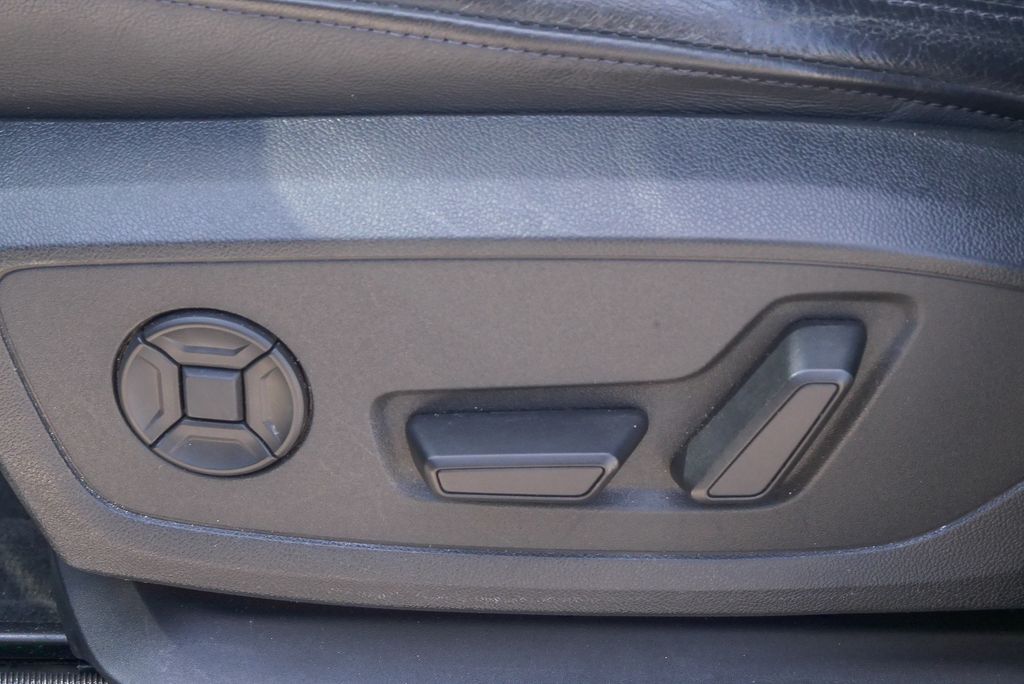Thumbnail: 2024 Audi Q3 - 18