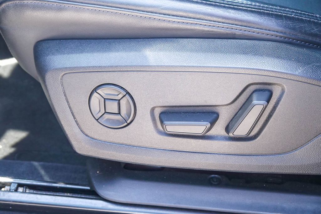 Thumbnail: 2024 Audi Q3 - 16