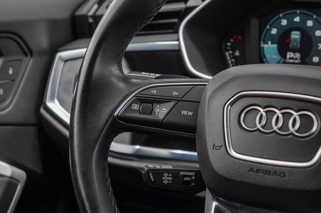 Thumbnail: 2024 Audi Q3 - 23