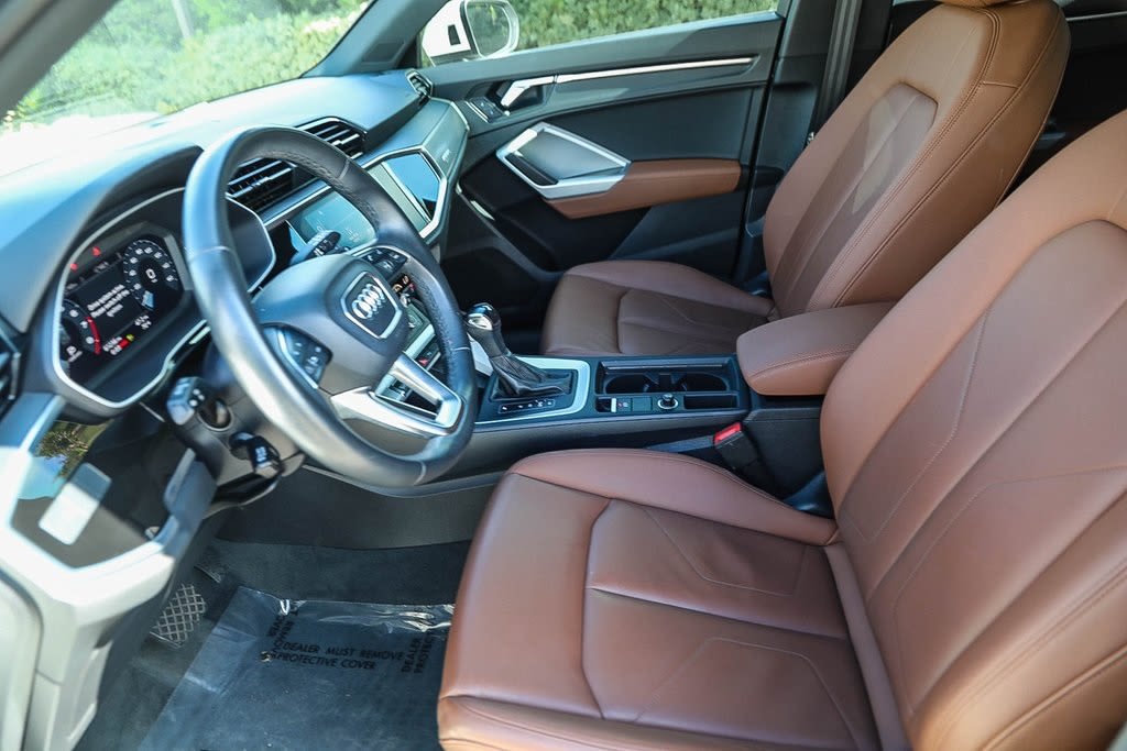 Thumbnail: 2022 Audi Q3 - 10